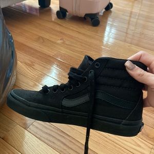 Vans - Black on black high tops